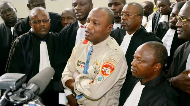 Koffi Olomide ari kumva urubanza i Kinshasa le 16 - 08 - 2012.