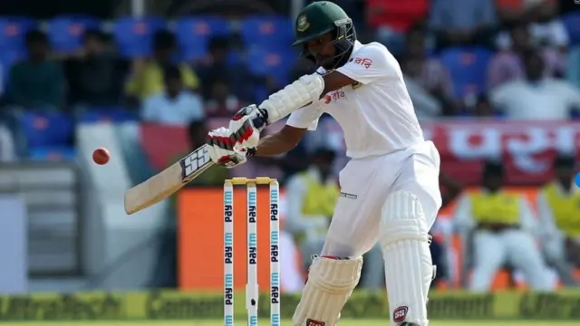 बांग्लादेश के बल्लेबाज़ शाकिब अल हसन
