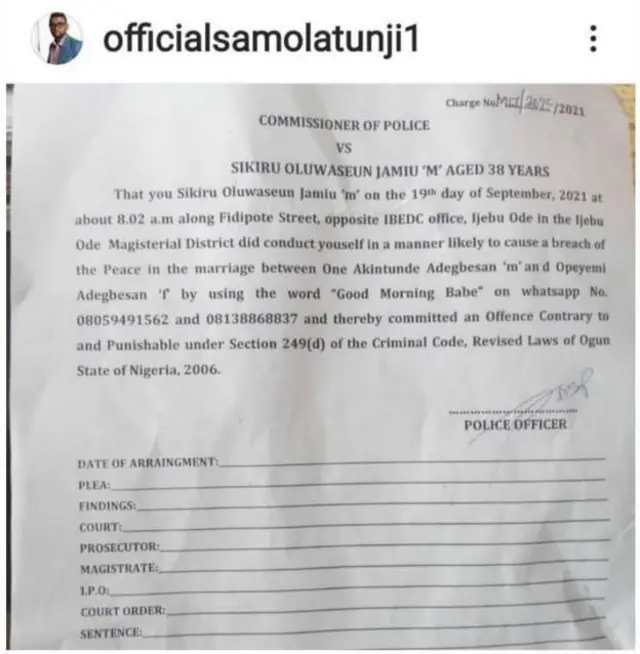 Urupapuro yitwariweko