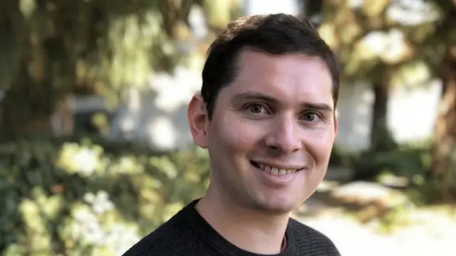 Astrónomo chileno Eduardo Bañados