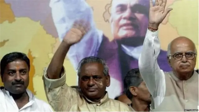 लाल कृष्ण आडवाणी, कल्याण सिंह