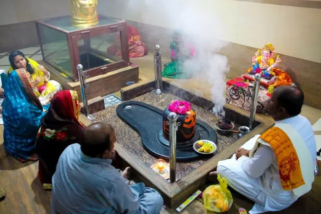 કરાચીના શિવ મંદિરની તસવીર