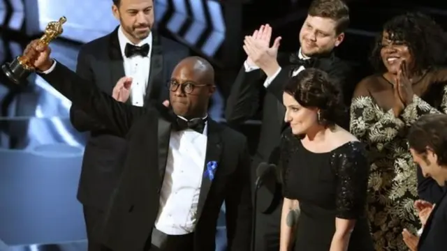 《月光男孩》赢得奥斯卡最佳电影奖