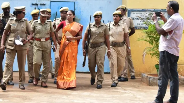 राजीव गांधी