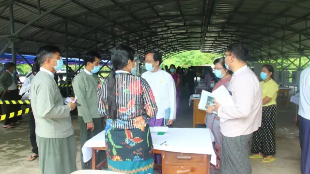 မဲရုံတွေကို ကိုဗစ်ရောဂါ ကြောင့်ထပ်မံ တိုးချဲ့ထားတယ်လို့ပြော