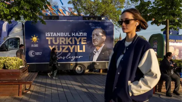 تصویر رجب طیب اردوغان، رئیس جمهور ترکیه از قرن دوم جمهوری بسیار متفاوت است