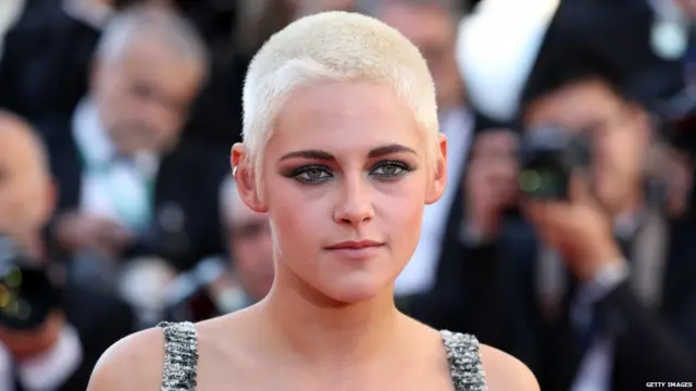 크리스틴 스튜어트의 버즈컷