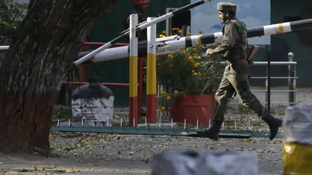 भारतीय सैनिक.