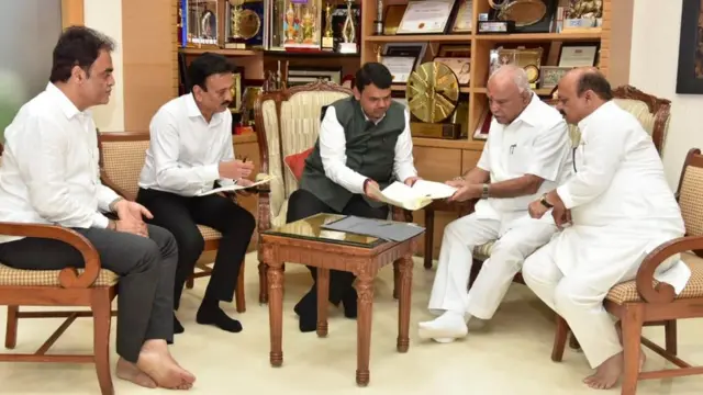 मुख्यमंत्र्यांची बैठक