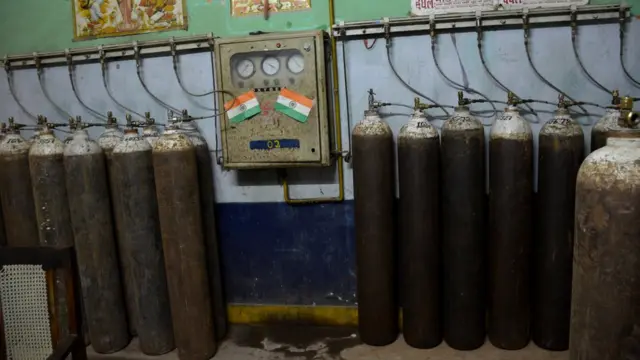 ऑक्सीज़न सिलिंडर