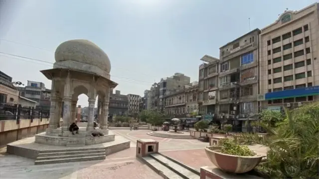 چوک یادګار، افغانۍ، خېبر پښتونخوا