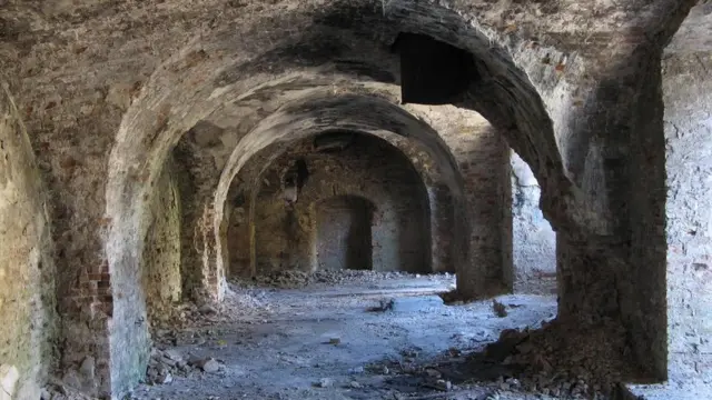 Броди. Каземати зсередини.