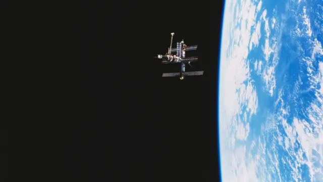 விண்பொருள் குப்பைகள்