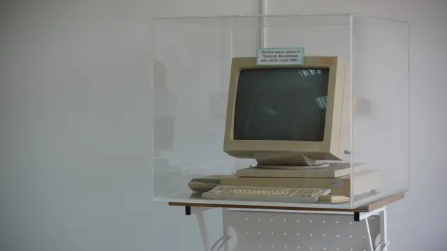 คอมพิวเตอร์ที่ใช้งานอีเมลเครื่องแรกของประเทศไทย