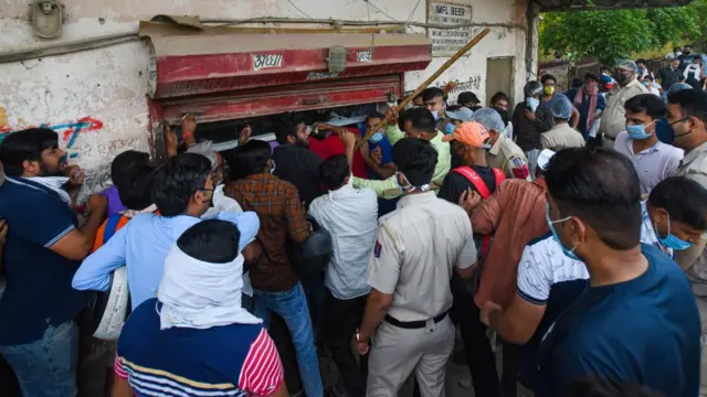 कोरोना वायरस, शराब की बिक्री