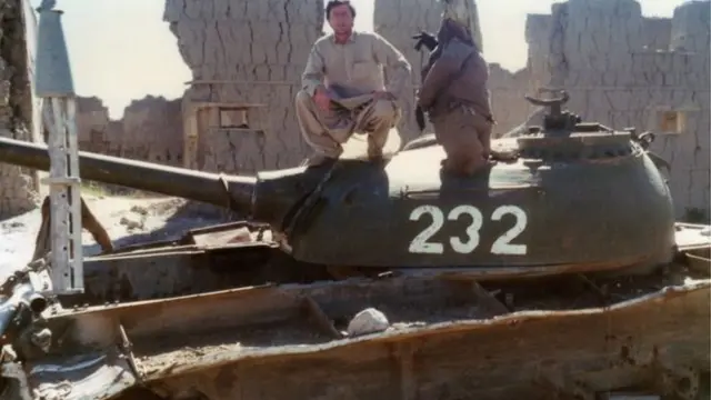 ট্যাংকের ওপর জন ইংল্যান্ড