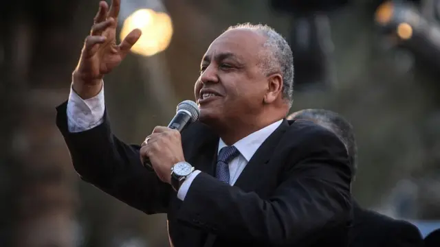 مصطفى بكري عضو البرلمان المصري