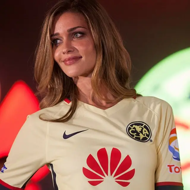 Modelo brasileira Ana Beatriz Barros com camiseta do Américajogo cassino que ganha dinheiroMéxico