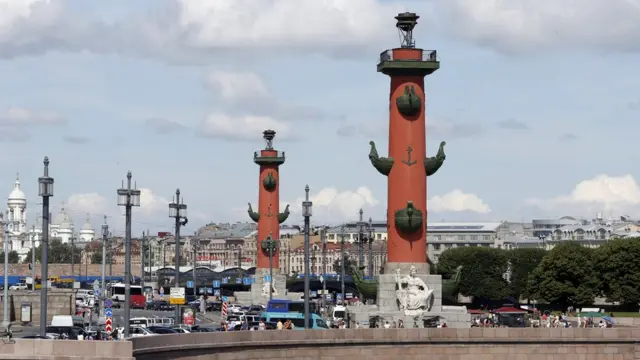 Ростральные колонны