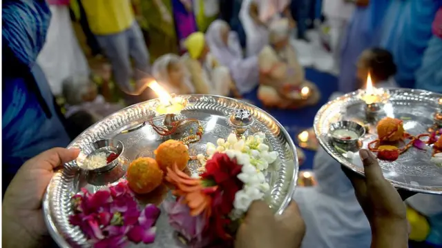 પ્રતીકાત્મક તસવીર