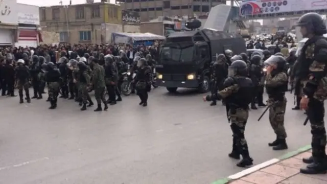 بسیاری از اعضا از کشته شدن معترضان و برخورد خشن با آنها انتقاد کردند