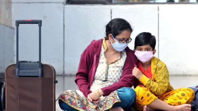 વૈષ્ણોદેવીમાં ફસાયેલા શ્રદ્ધાળુની તસવીર