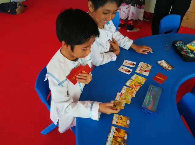 board game, card game, permainan papan, permainan kartu, belajar sejarah, pendidikan, Linimasa