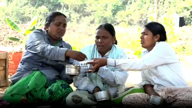 అమరావతి ప్రాంతంలో కూలీలు