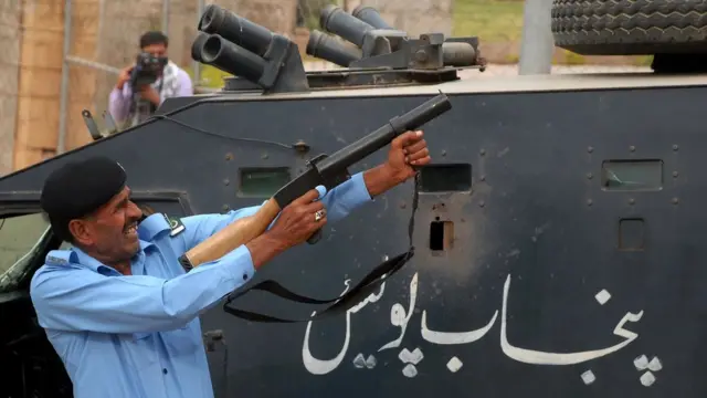 اسلام آباد پولیس