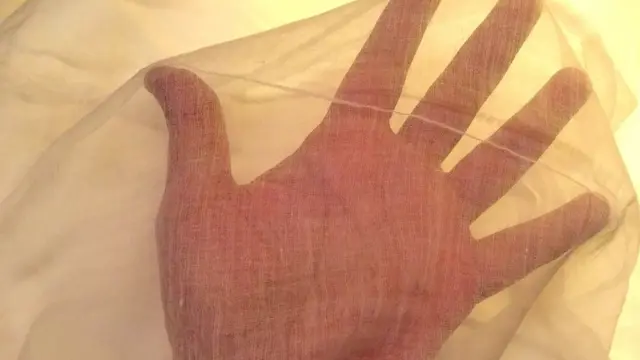 La mousseline de Dacca peut compter jusqu'à 1 200 fils, mais le nombre le plus élevé atteint ces dernières années est de 300