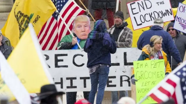 Протест в Мичигане, 15 апреля