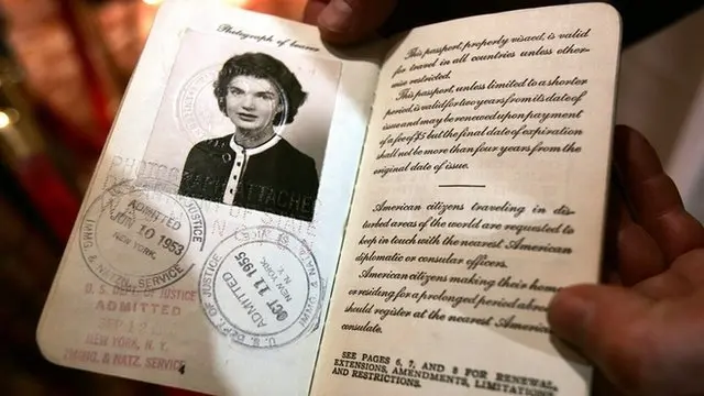 Jackie Kennedy, pasaporte