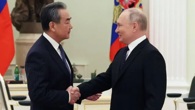 पुतिन और वांग यी