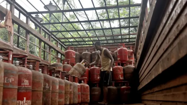 சமையல் எரிவாயு சிலிண்டர்