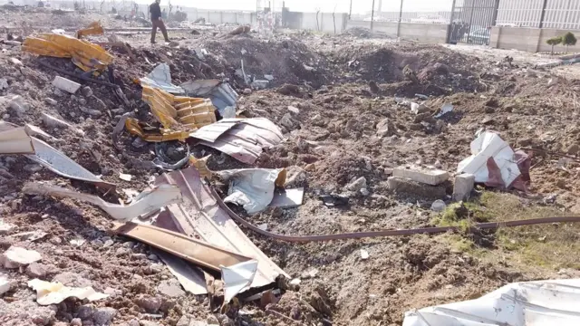 İranda təyyarənin qalıqları