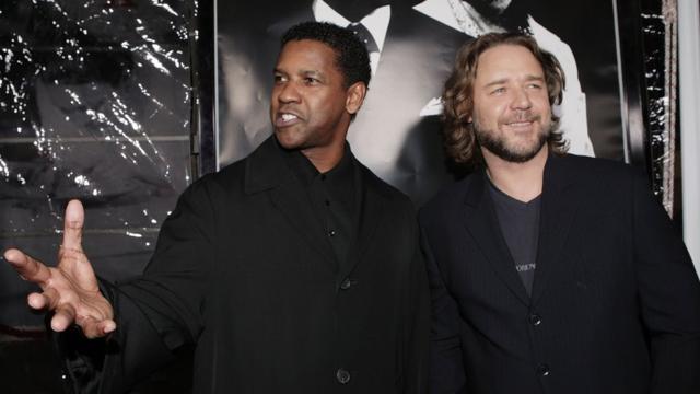 Denzel Washington y Russell Crowe en la premiere de American Gangster en 2007.