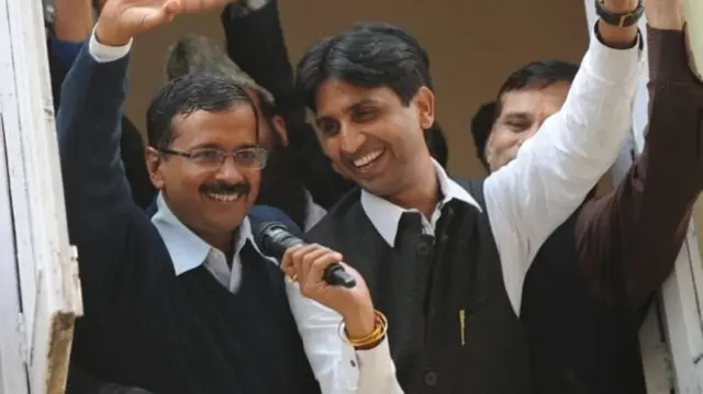 अरविंद केजरीवाल और कुमार विश्वास