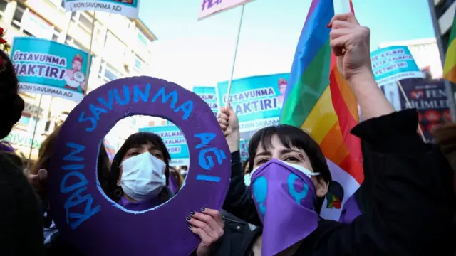 تظاهرات روز جهانی زن در آنکارا ترکیه