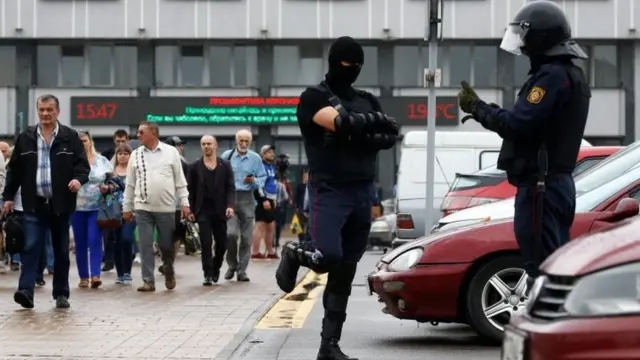 Правоохранители у Минского тракторного завода