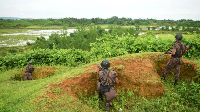 মিয়ানমার সীমান্তে মোতায়েন বাংলাদেশী সীমান্তরক্ষী বাহিনী