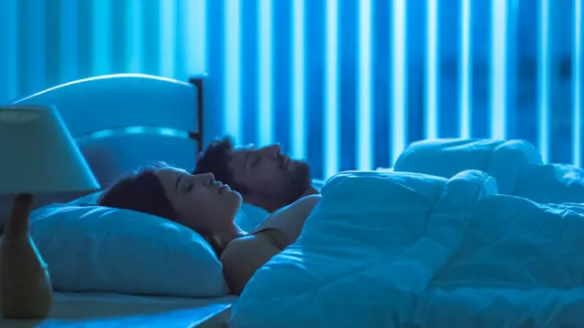 Pareja durmiendo