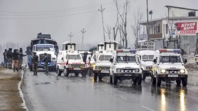 સૈન્ય વાહનો