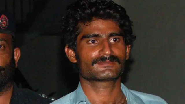 কান্দিল বালোচকে হত্যার কথা স্বীকার করেন তারই ভাই মোহাম্মদ ওয়াসিম