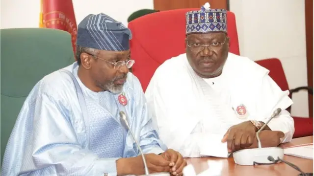 Sẹnetọ Ahmad Lawan, olori ile aṣofin-ṣoju, Họnọrebu Fẹmi Gbajabiamila