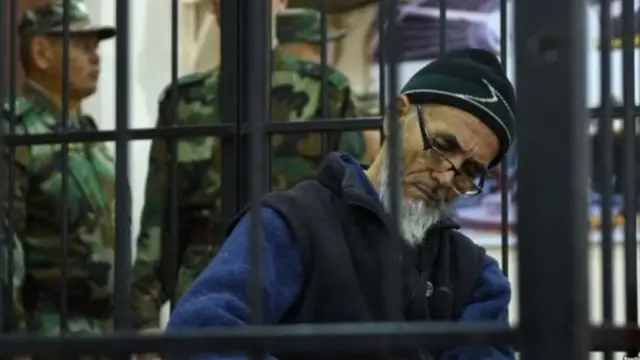 Qiz qol tormozi bilan jinsiy aloqada boladi