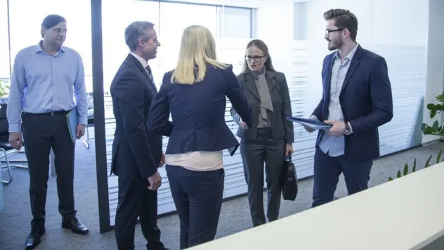 영국 상위 350개 회사의 여성 임원 수가 5년 만에 682명에서 1026명으로 50% 증가한 것으로 조사됐다