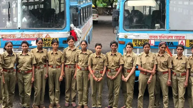 महिला एसटी ड्रायव्हर