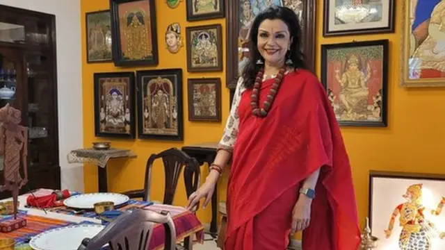 ఆధునిక రీతిలో చీర కట్టు