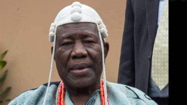 Olubadan , Oba Saliu Adetunji rọ Báàlẹ̀ Lagelu Abọke, Oloye Saheed ...