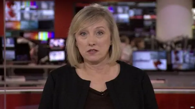 ਬੀਬੀਸੀ ਨਿਊਜ਼ ਉੱਤੇ ਪ੍ਰਿੰਸ ਫਿਲਿਪ ਦੀ ਮੌਤ ਦੀ ਖ਼ਬਰ ਦਿੰਦੀ ਬੀਬੀਸੀ ਦੀ ਨਿਊਜ਼ ਰੀਡਰ ਮਾਰਟਿਨ ਕ੍ਰੋਕਸੇਲ